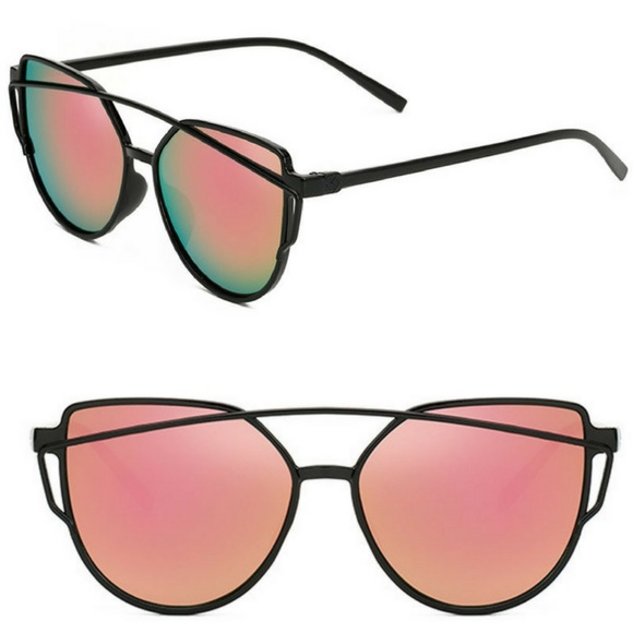 SOLD. Retro Cat Eye Sunglasses - Picture 2 of 2